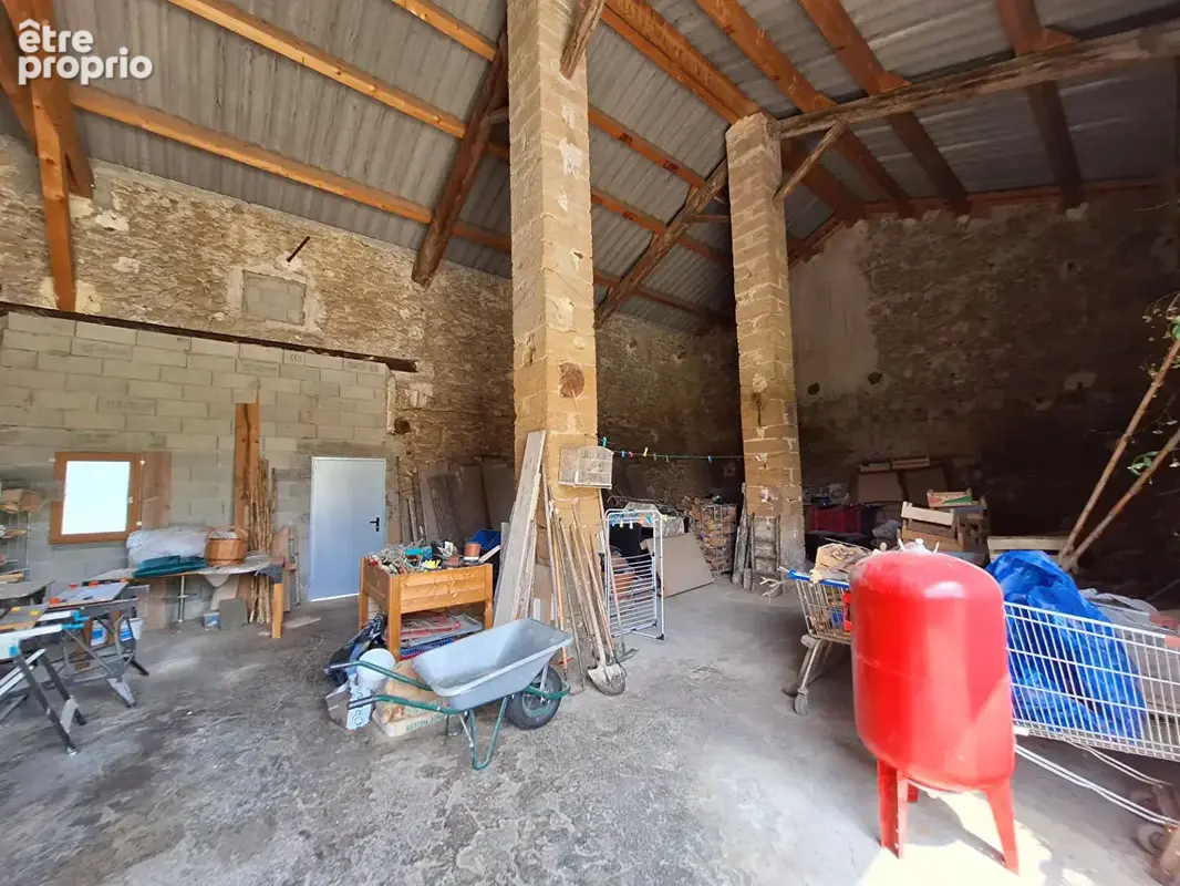 Sorgues - MAS 7 pièces 274 m² + ANNEXES 500 m²  sur 4082 m² de terrain - photo 14