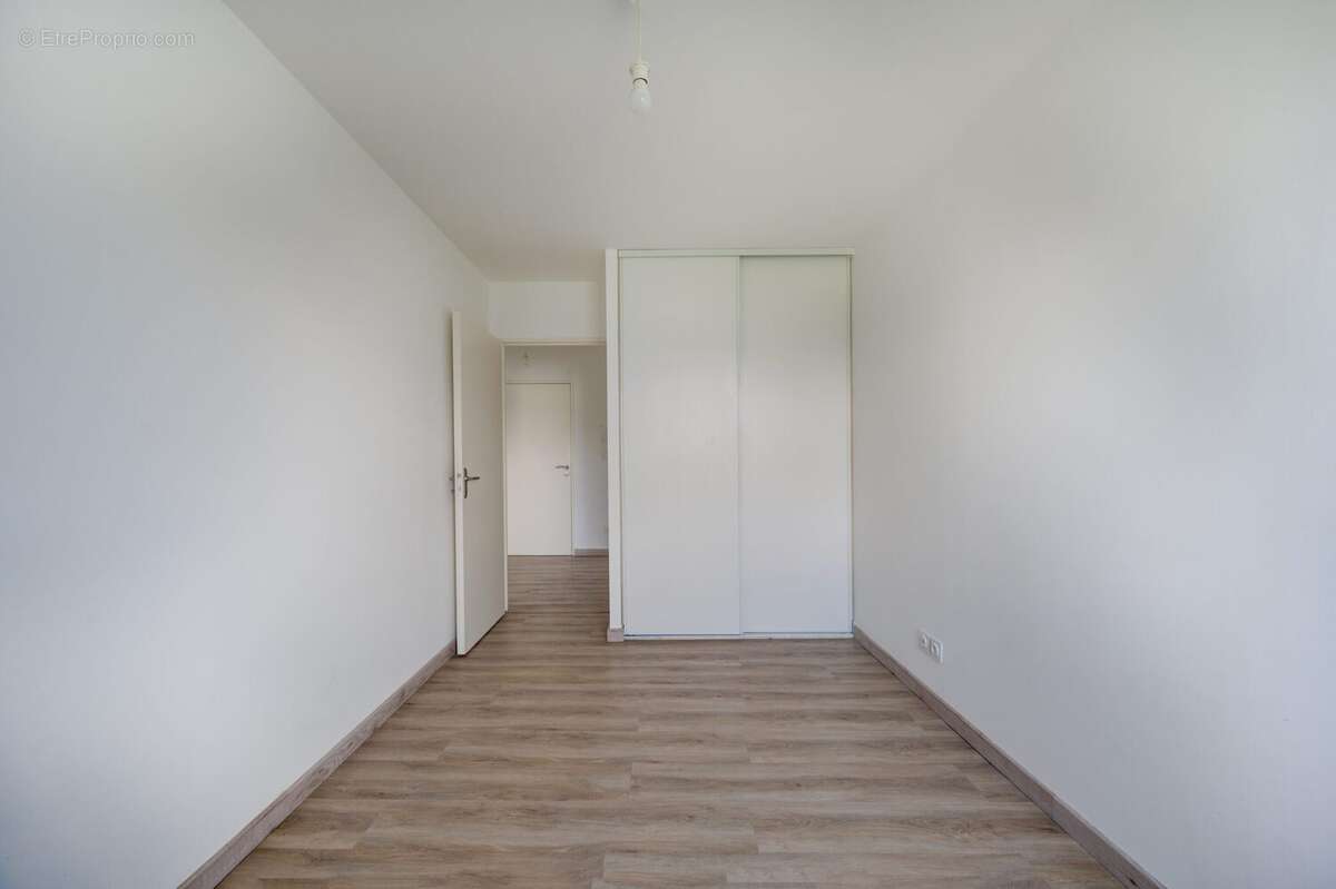 Appartement 65 m² à Tours  - photo 6