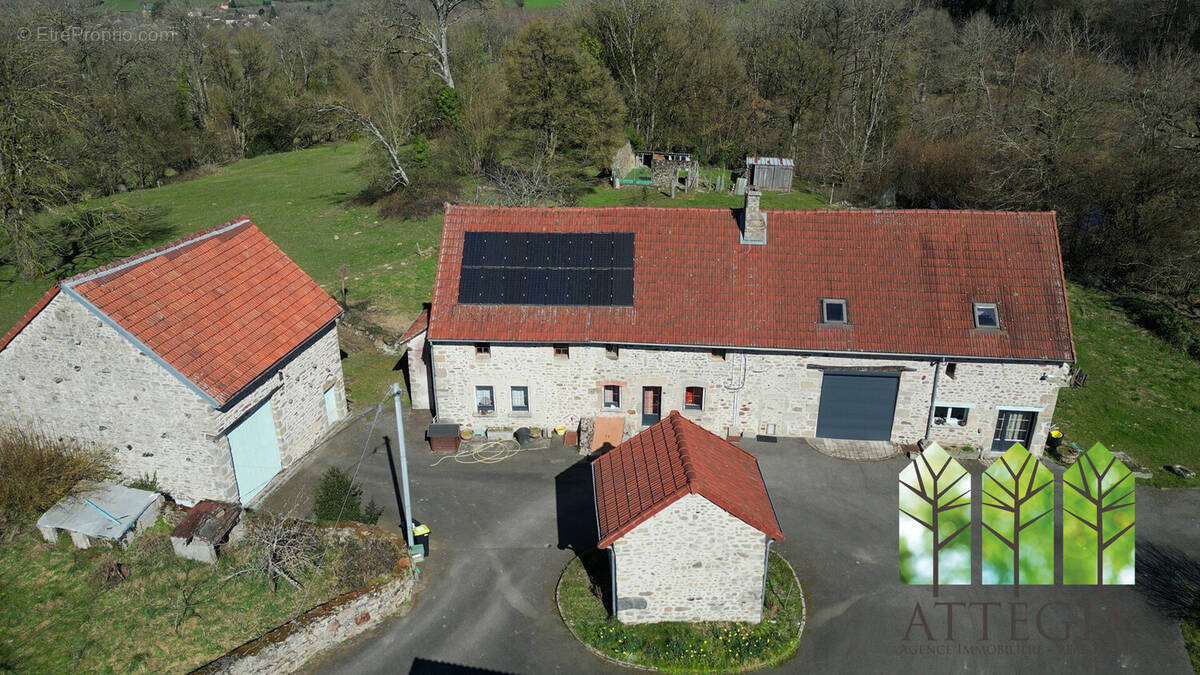 Maison 255 m² à Jouillat  - photo 3