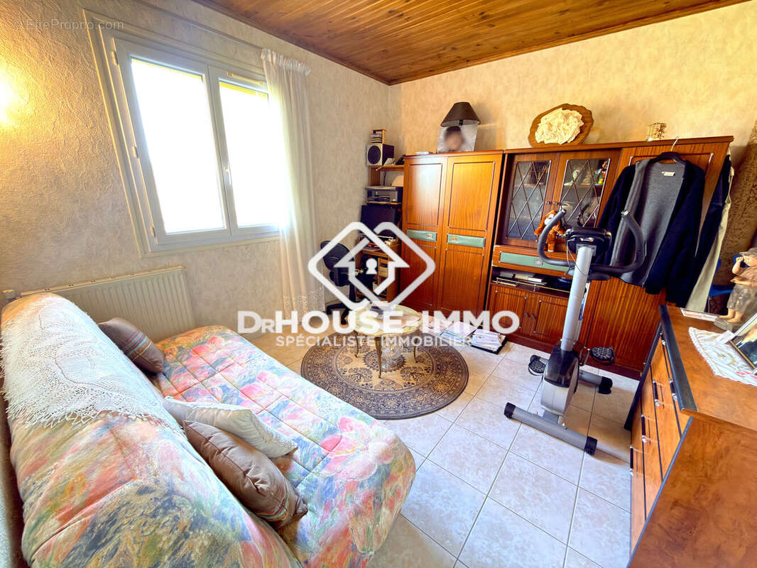 Maison 95 m² à Cornille  - photo 17