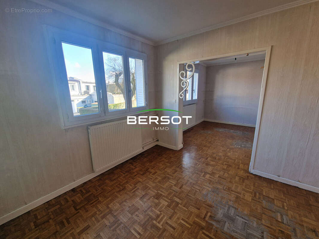 Appartement à BAUME-LES-DAMES