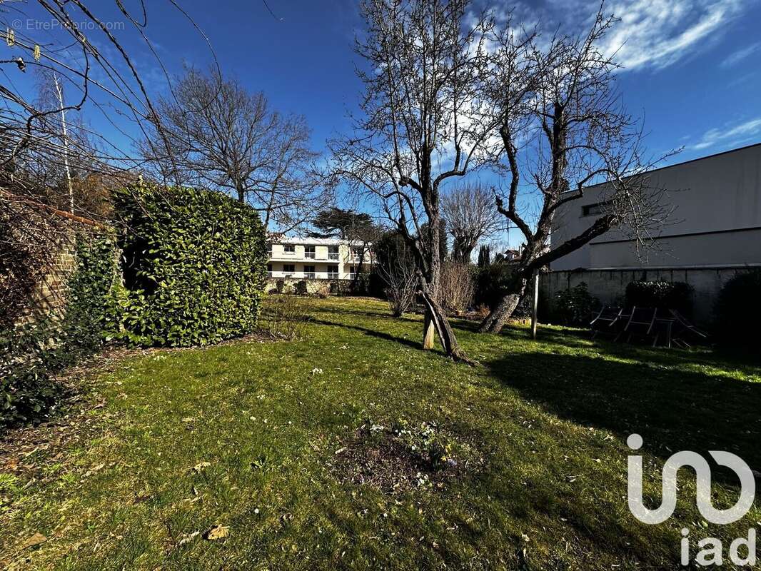 Photo 6 - Appartement à BOURG-LA-REINE