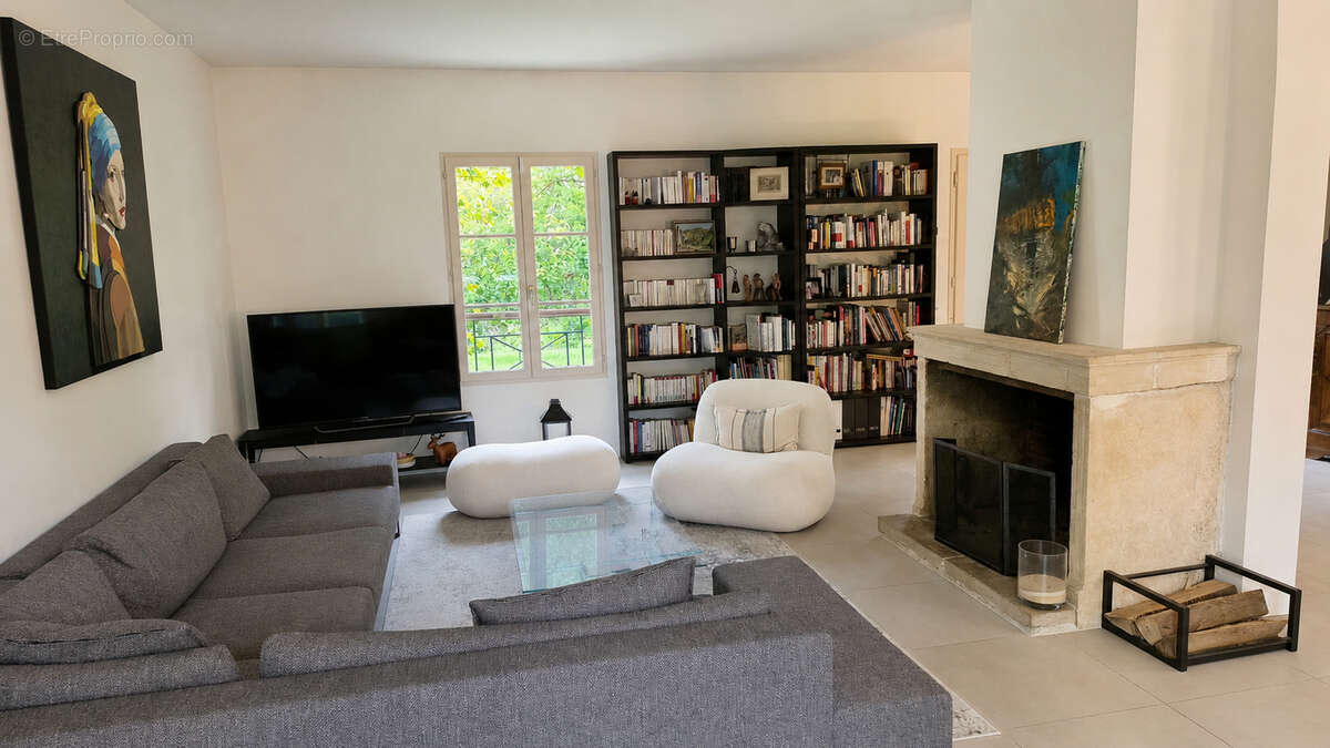 Maison à CHARBONNIERES-LES-BAINS