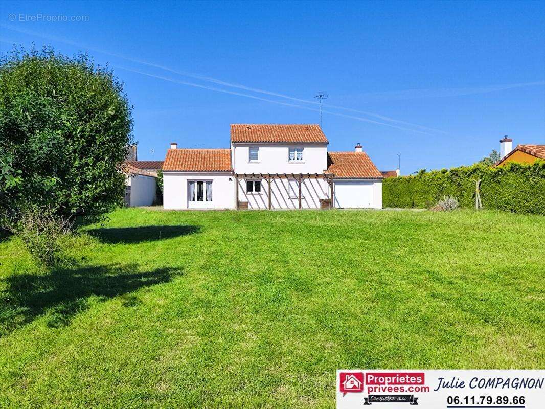 Maison familiale de 145 m² env. avec 4 chambres, garage et grand jardin - photo 14