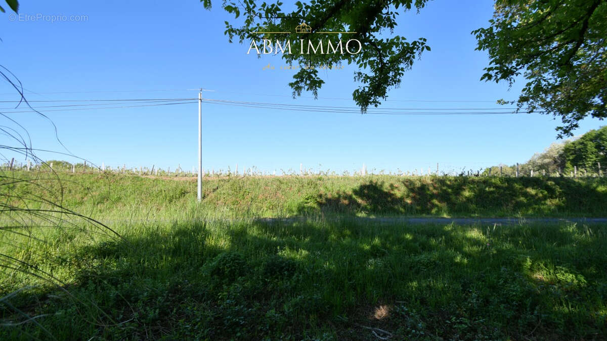 Terrain à BERGERAC