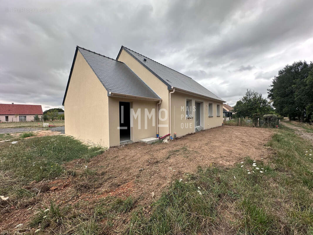 Maison à VOUVRAY-SUR-LOIR