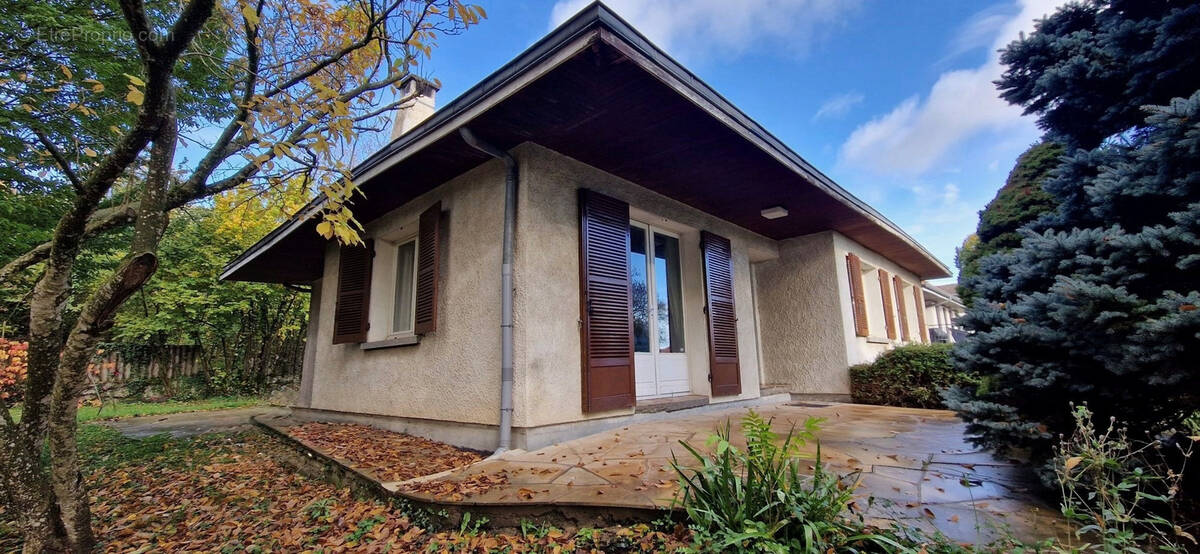 Maison à CHATEAUGAY