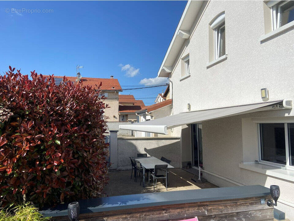 Photo 1 - Maison à ROCHE-LA-MOLIERE