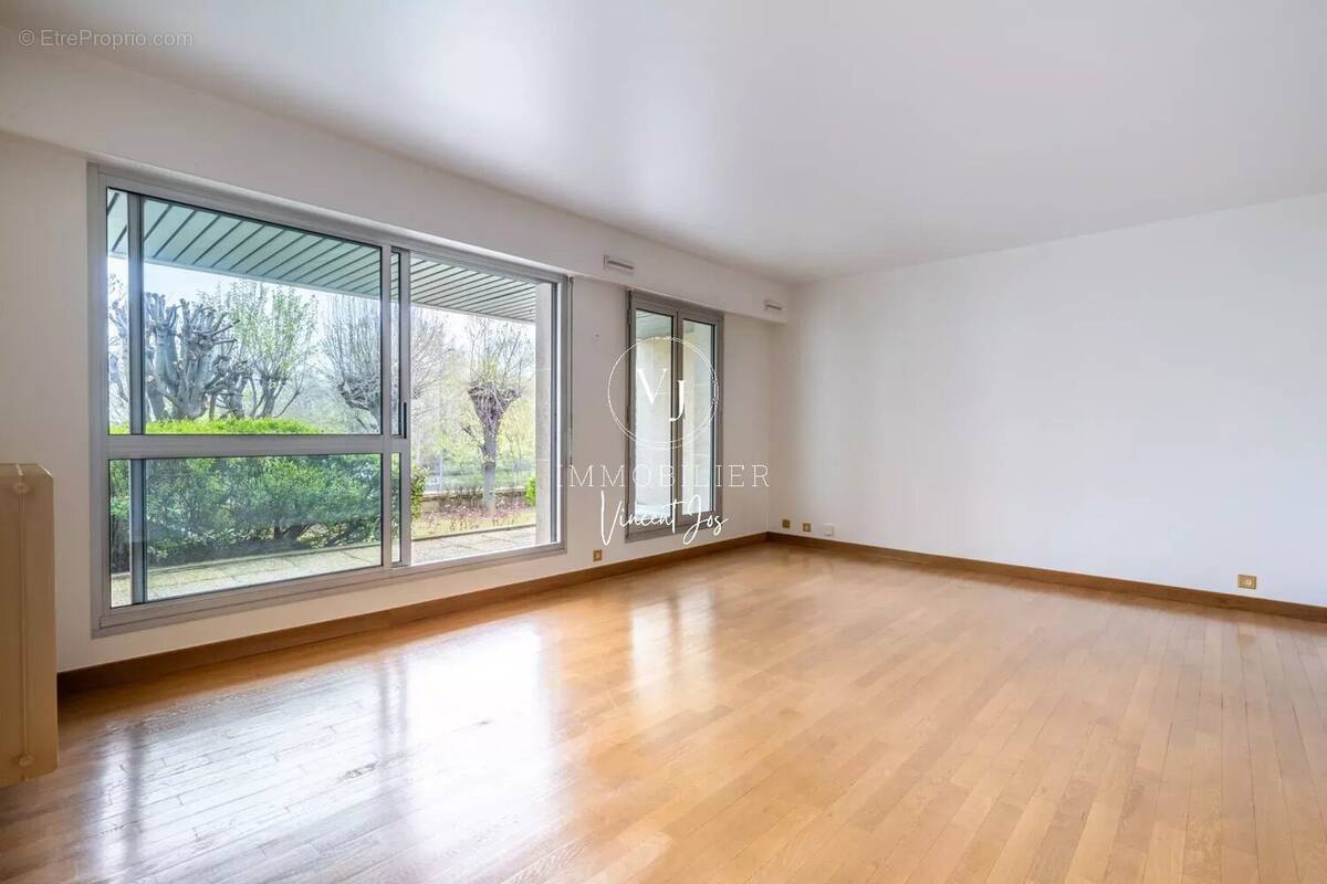 Appartement à BOUGIVAL