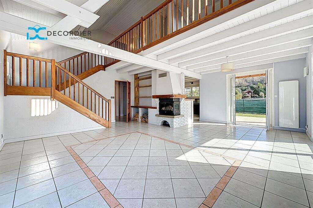 Neuvecelle maison 6 ch au calme - photo 4
