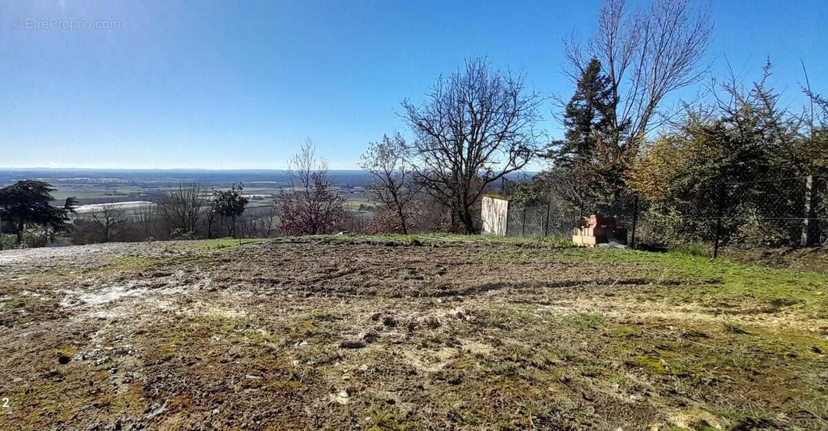 Photo 2 - Terrain à REYNIES