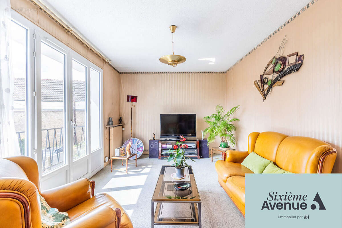 Maison à CHILLY-MAZARIN