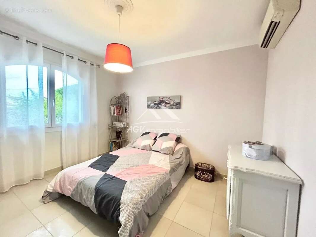 Maison à SAINT-PRIVAT-DES-VIEUX