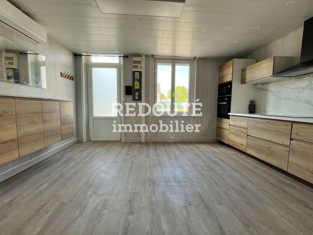 Maison à SAINT-JEAN-SUR-TOURBE