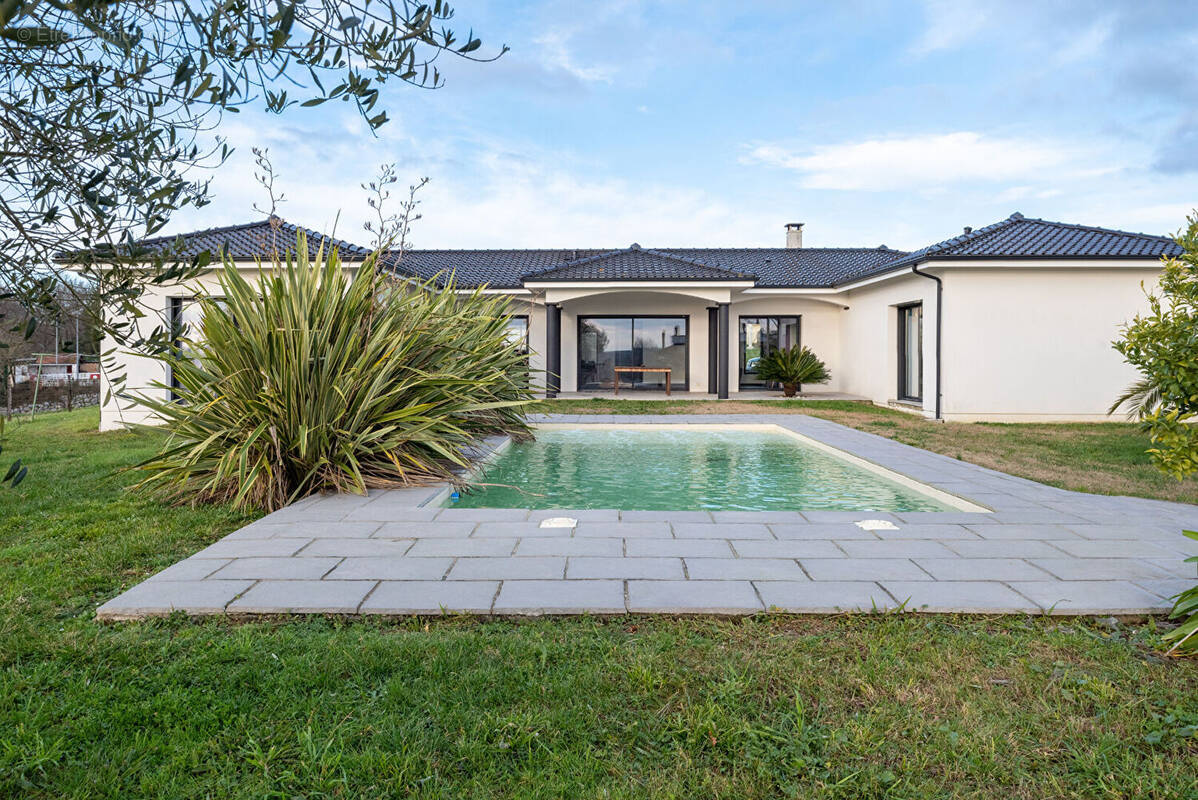 Maison à MOUSCARDES