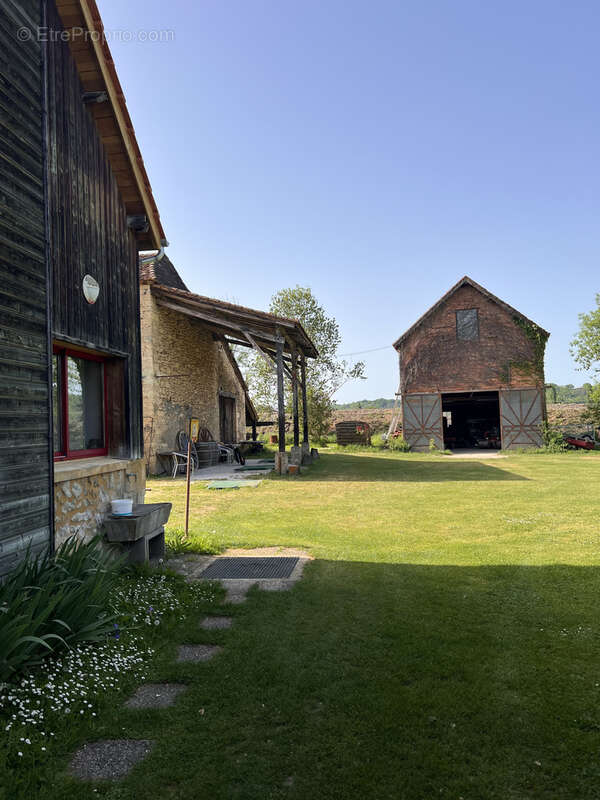 Maison à SIORAC-EN-PERIGORD