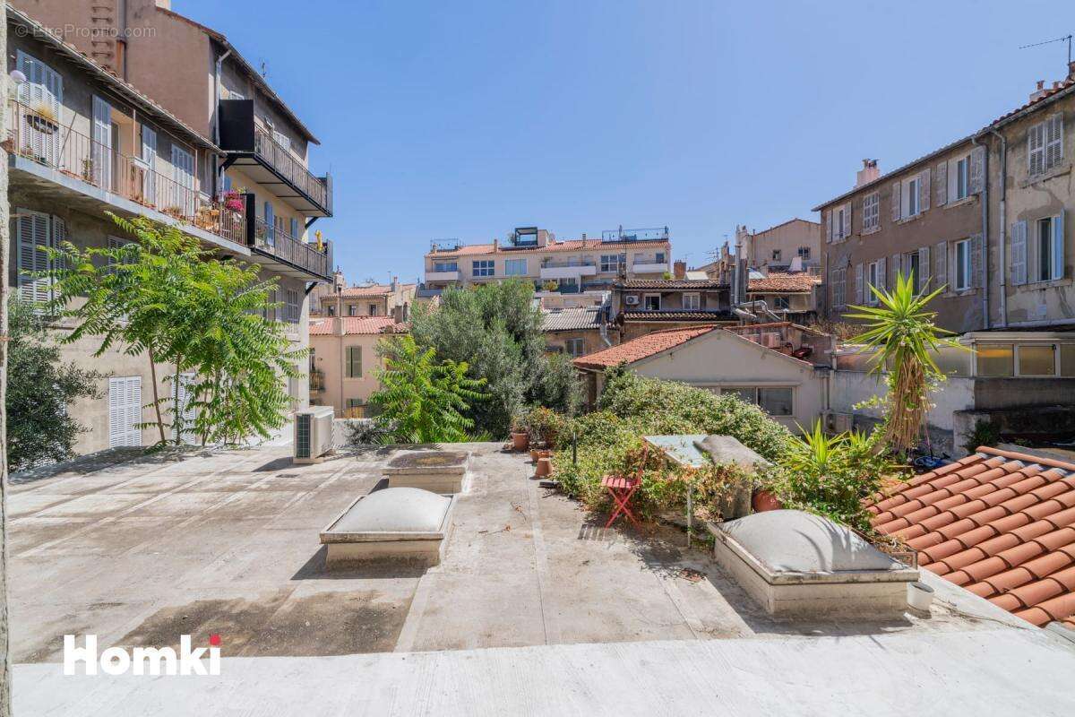 Appartement à MARSEILLE-6E