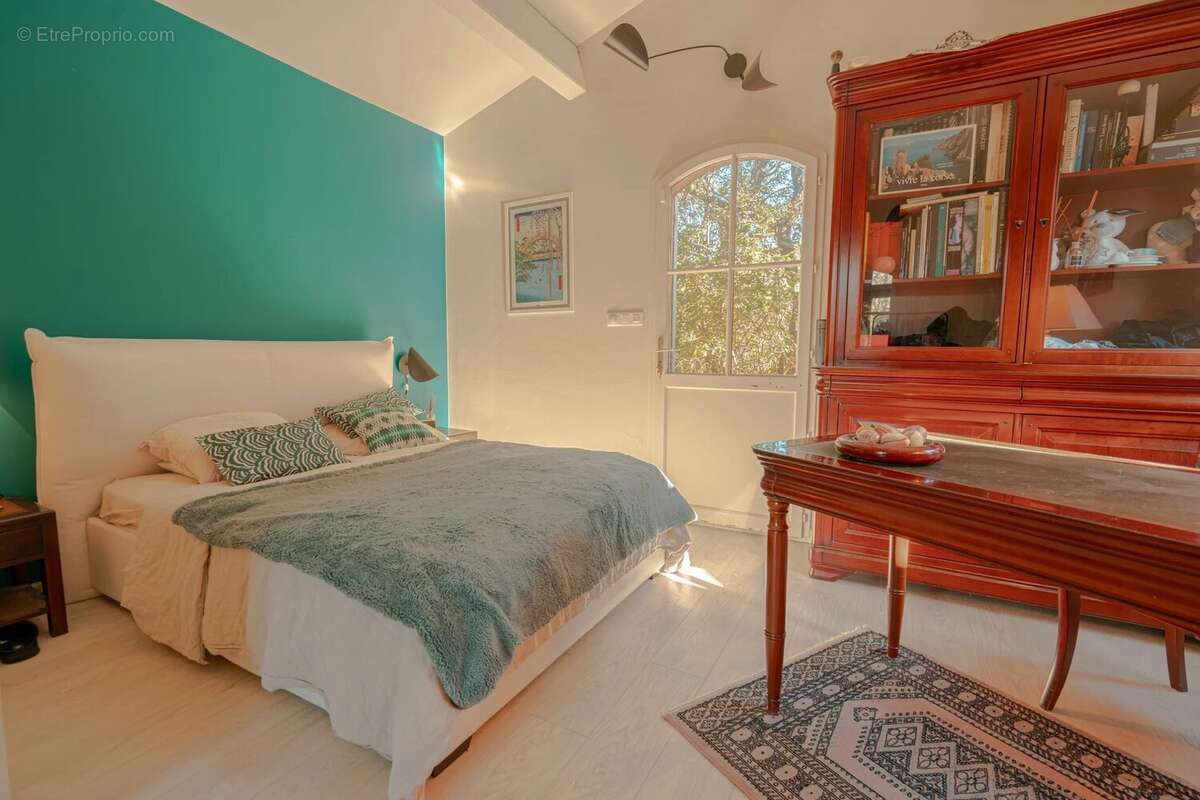 Maison à SAINT-MARC-JAUMEGARDE