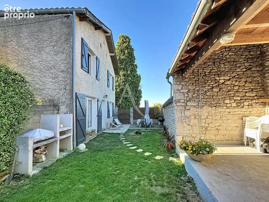 Maison à MONTCUQ