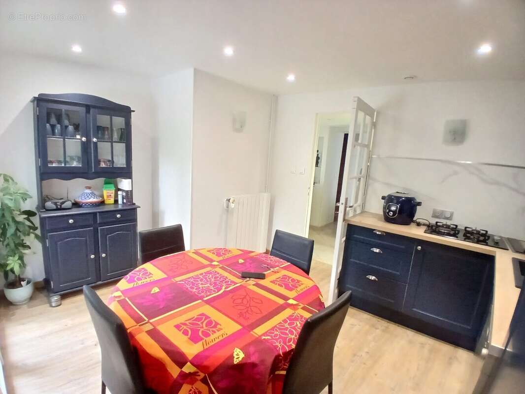 Cuisine - Maison à CHELLES