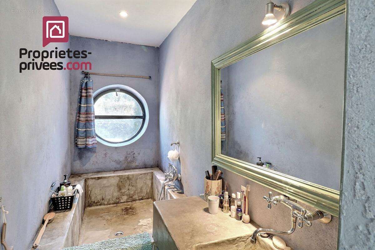 Maison à SAINT-AMBROIX