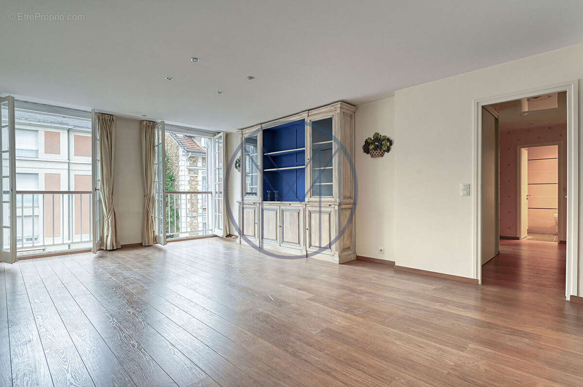 Appartement à VERSAILLES