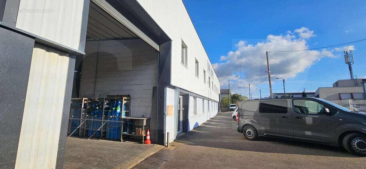 1006 m² à Rennes  - photo 15