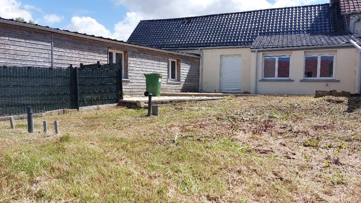 Maison à LA COMTE