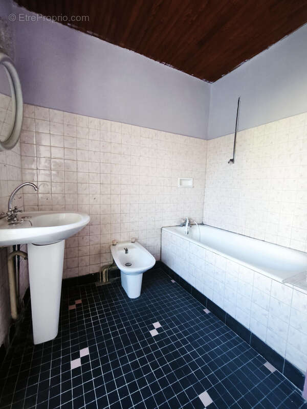 Maison à VIVEROLS