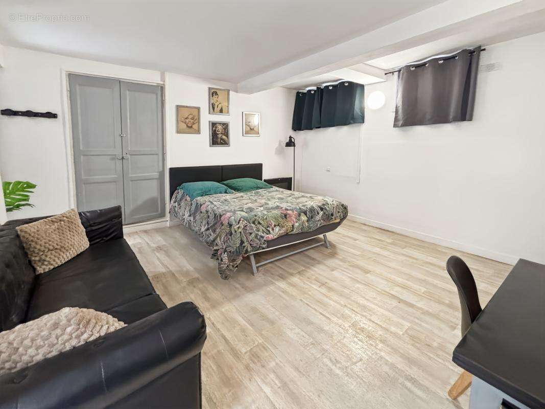 Appartement 80 m² à Saintes  - photo 3