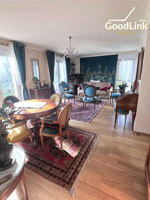 Appartement à CORBEIL-ESSONNES