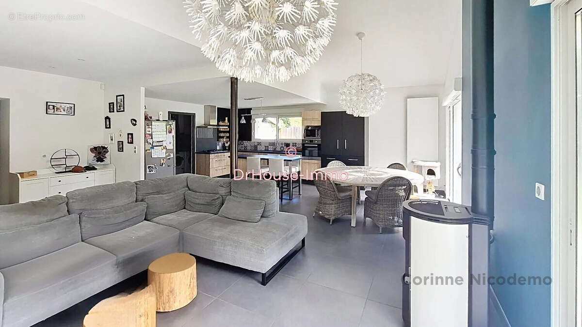 Maison à FOURQUES-SUR-GARONNE