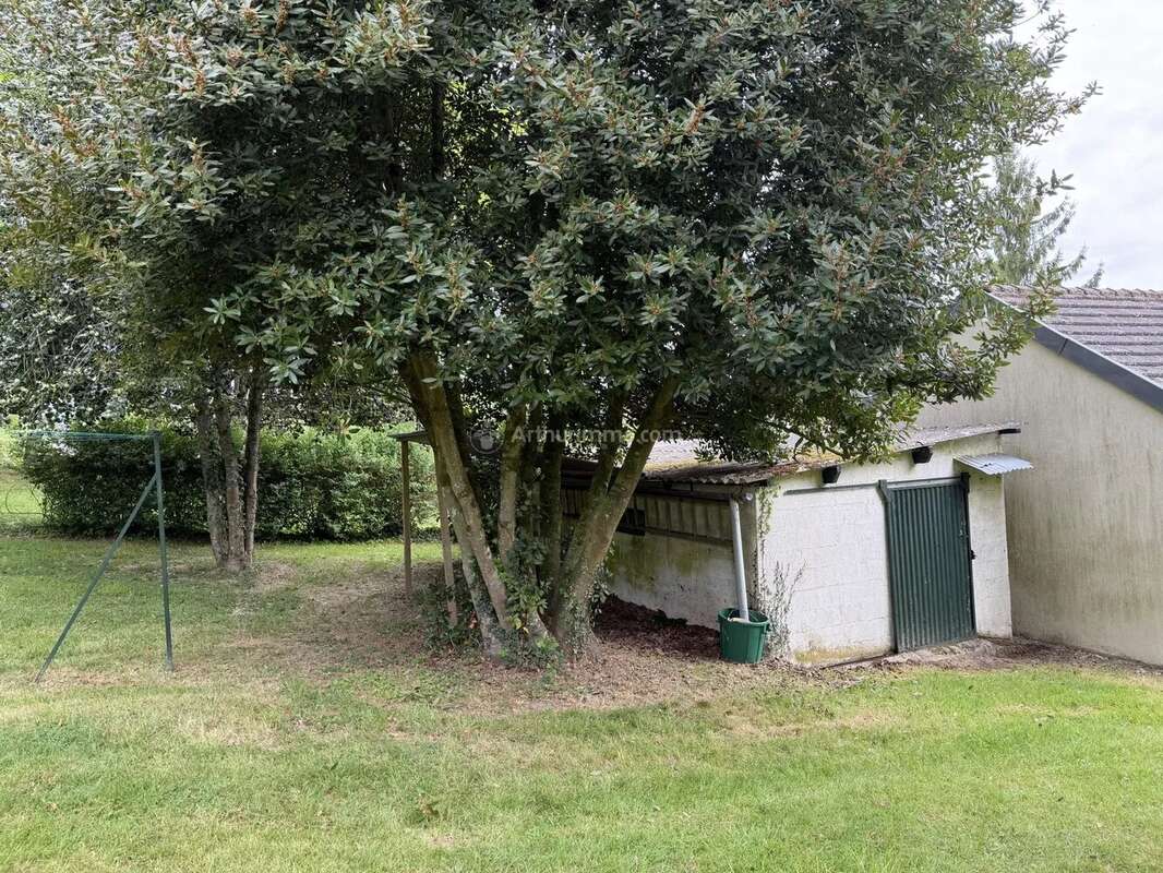 Maison à CHAHAIGNES