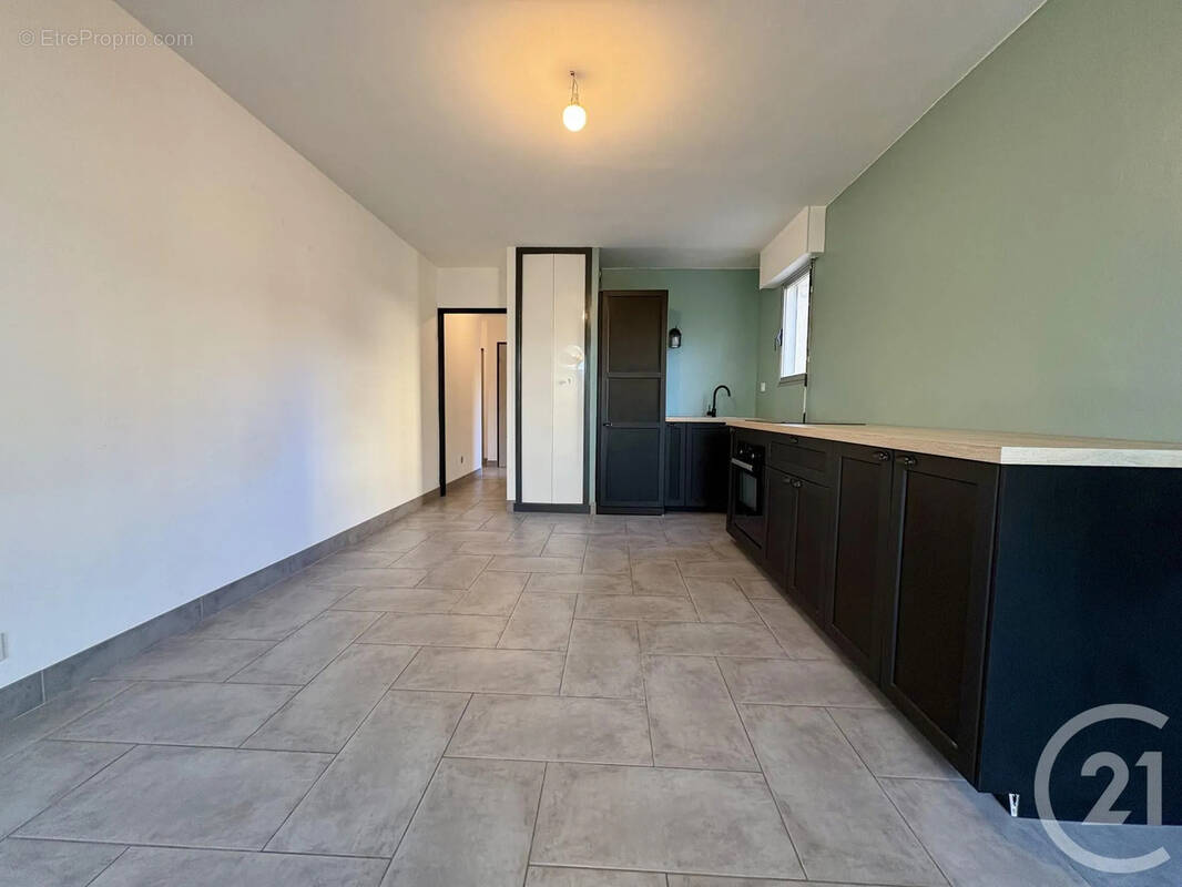 Appartement à SANARY-SUR-MER