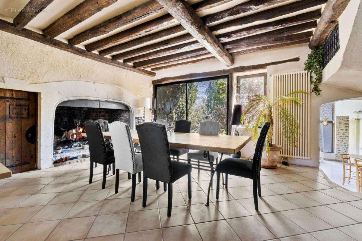 Maison à LES ALLUETS-LE-ROI