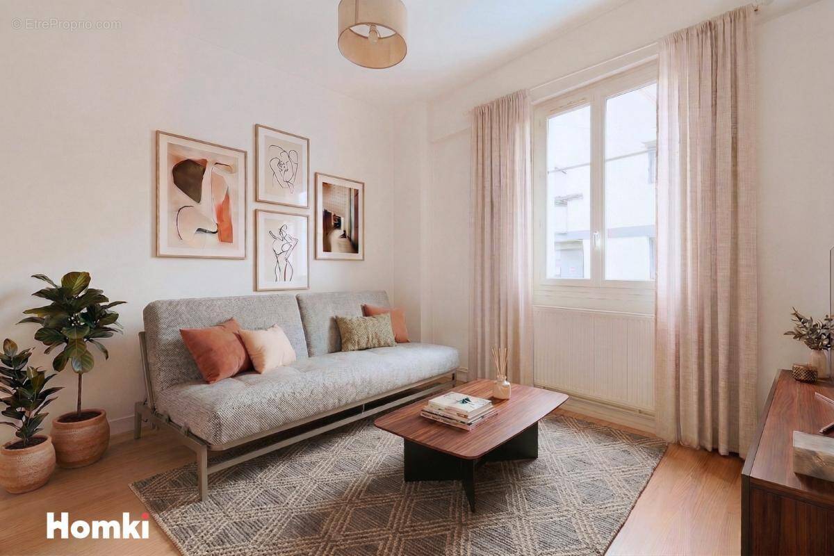 Appartement à LES LILAS