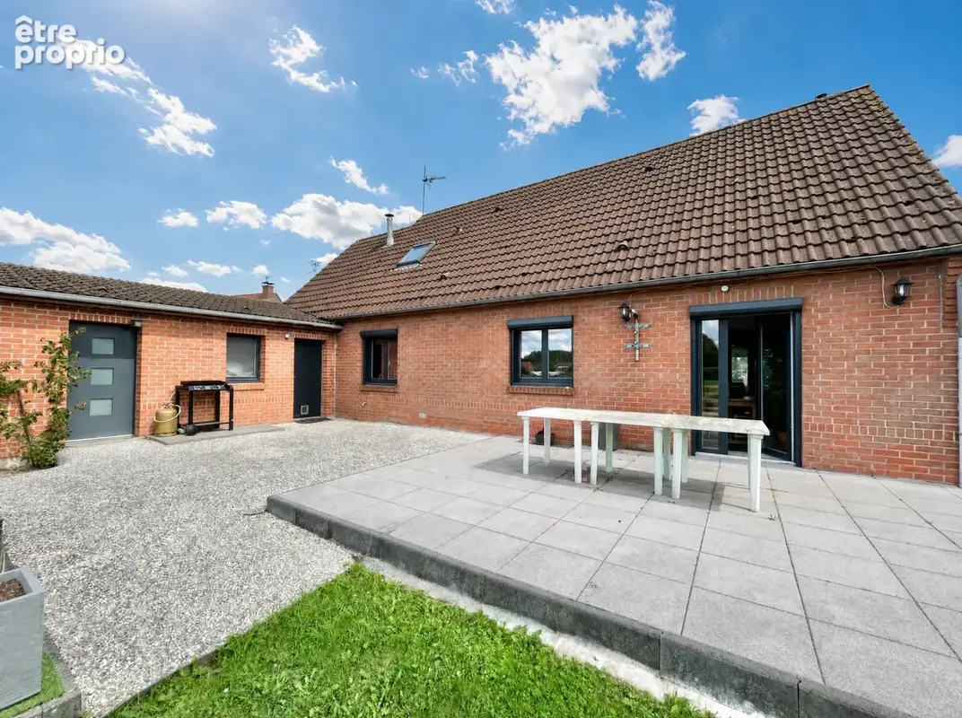 Photo Maison à Camphin-En-Carembault au prix de 330 000€