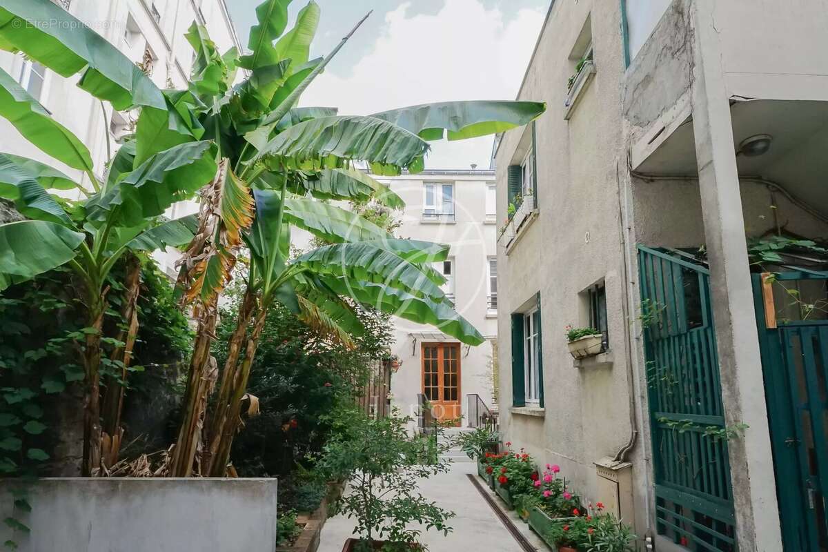 Appartement à PARIS-18E