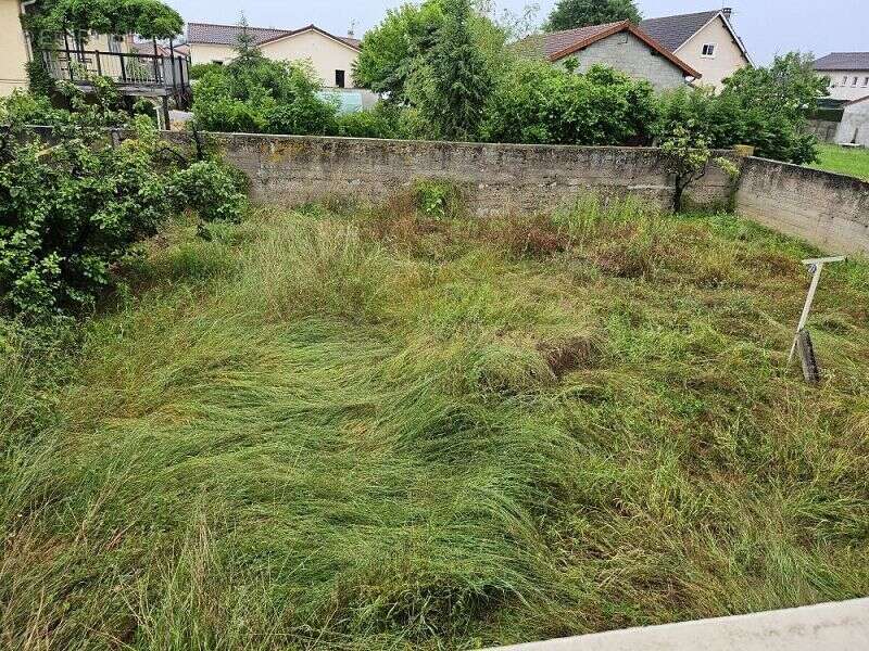 Maison à MONTROND-LES-BAINS