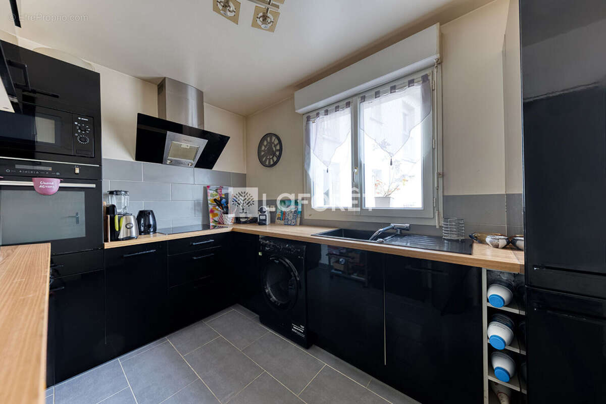 Appartement à PONTAULT-COMBAULT