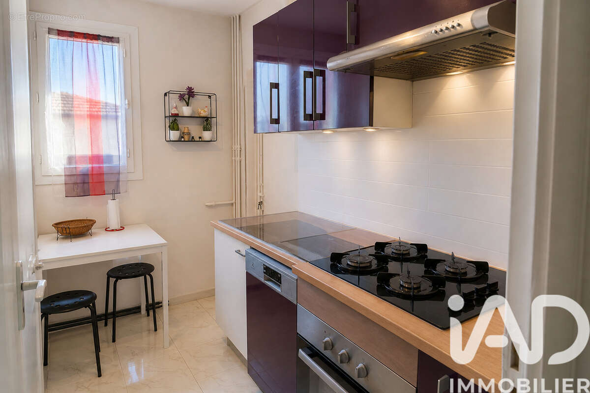 Appartement 82 m² à Salon-De-Provence  - photo 3