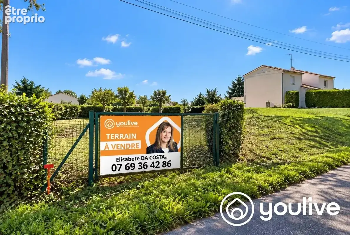 La ferrière – terrain constructible de 691 m² – proche centre-bourg - photo 2