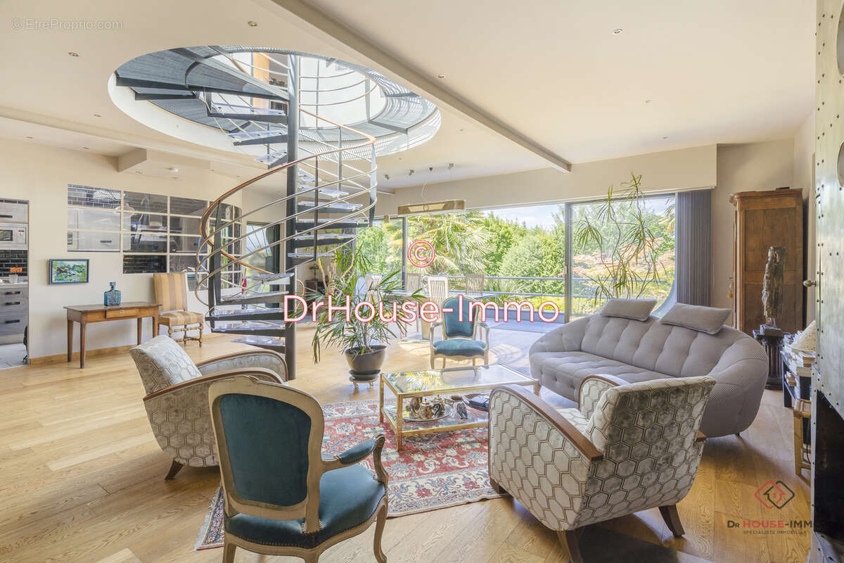 Maison à CHAMPIGNY-SUR-MARNE