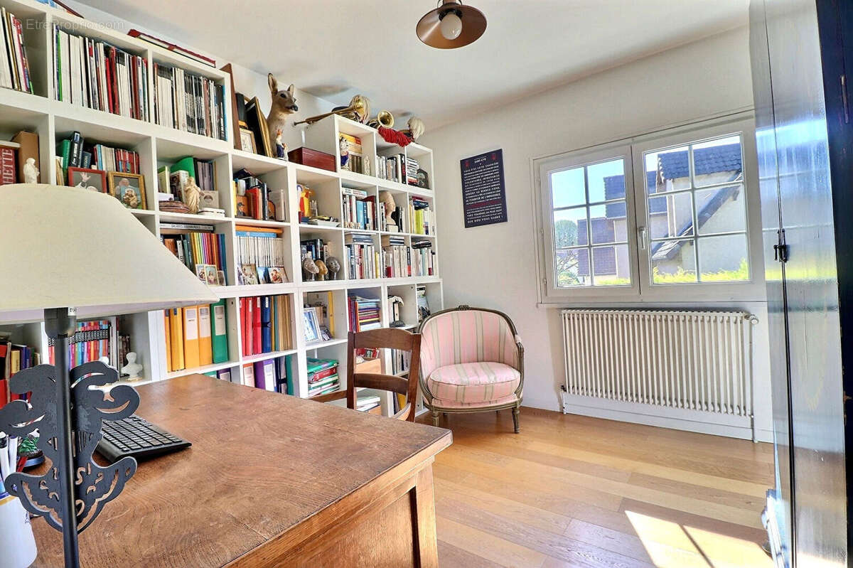 Maison à MAREIL-MARLY