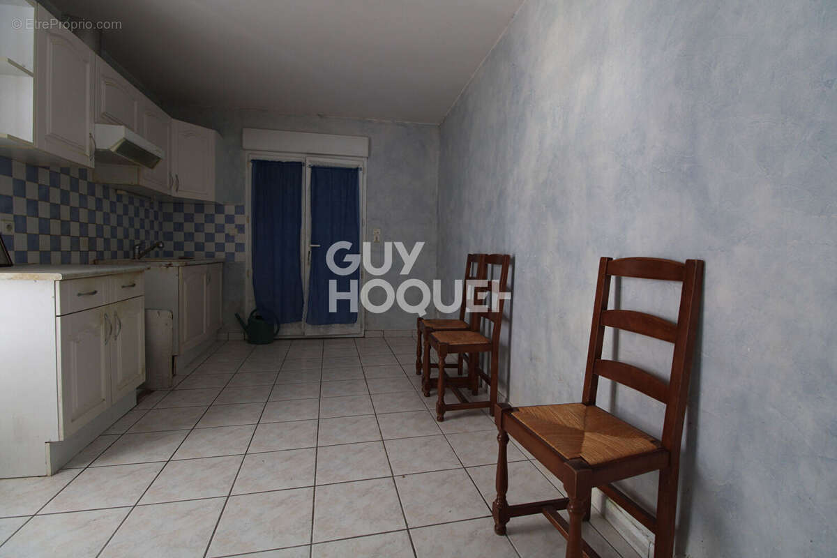 Maison à CHAMPDEUIL