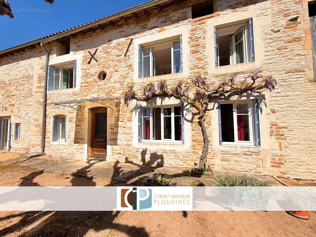 Maison à CLESSE