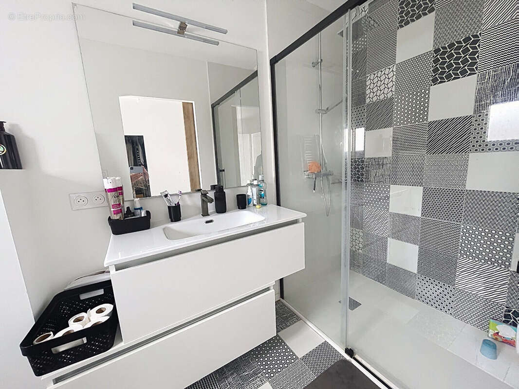 Joli maison de plain pied à Ferrieres - contemporaine - suite parentale - 3 pièces 82.72 m² - photo 9