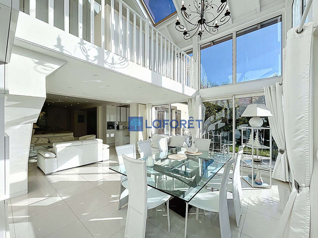 Maison à SAINT-GERMAIN-LES-CORBEIL