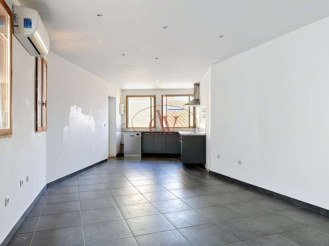 Appartement à LATOUR-BAS-ELNE