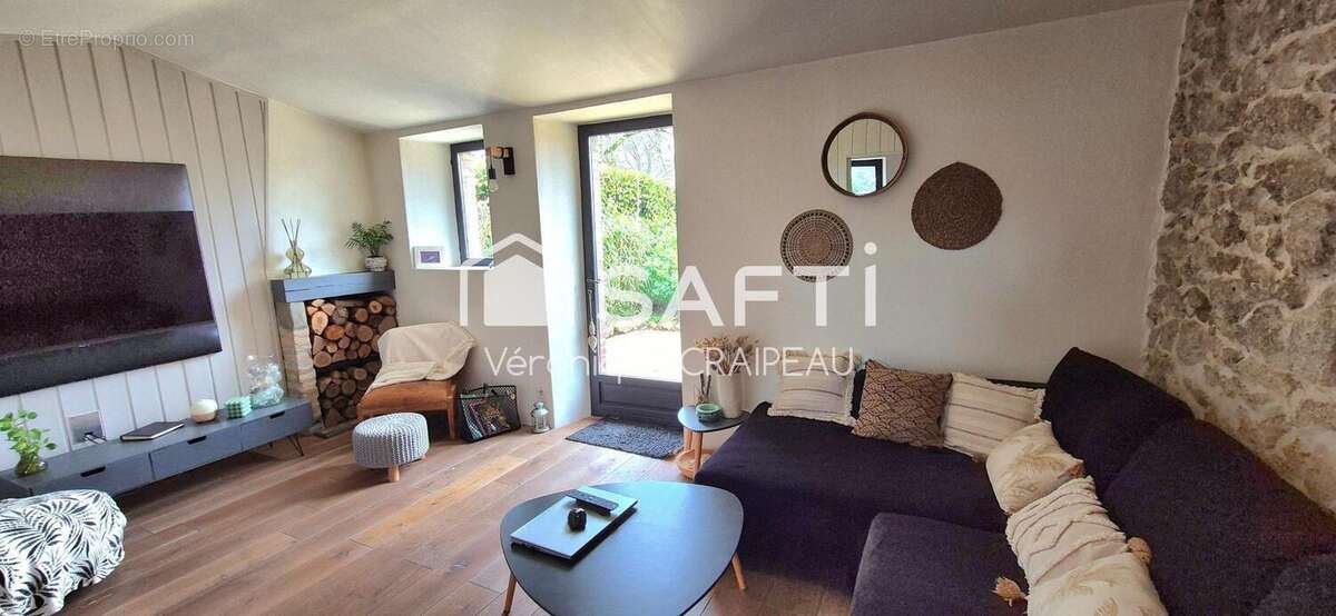 Photo 4 - Maison à LA CHAIZE-LE-VICOMTE